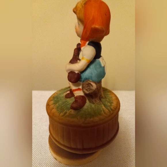 Vtg Porcelain Musical Figurine Girl With Bluebird & String Instrument - Picture 6 of 7
